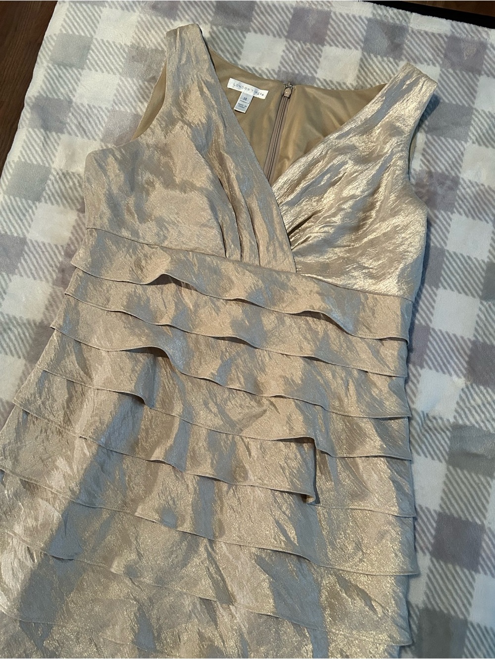 London Times Champagne Evening mother of the bride event Dress size 14